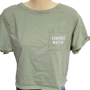 Green Graphic Crop Tee - Kindness Matters - with Daisy Flower design on back